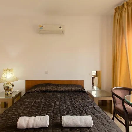 Nine Bedroom With Swimming Pool And Lift Villa