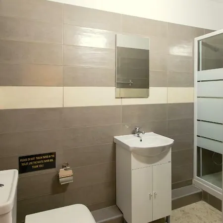 Nine Bedroom With Swimming Pool And Lift Villa *