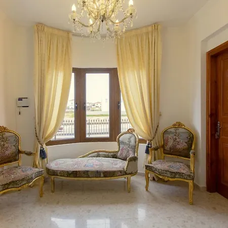 Nine Bedroom With Swimming Pool And Lift * لارنكا