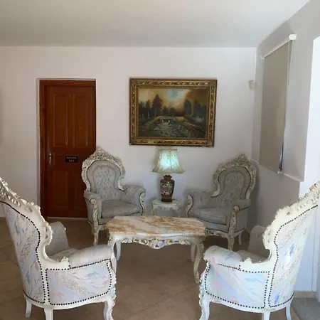فيلة Nine Bedroom With Swimming Pool And Lift *